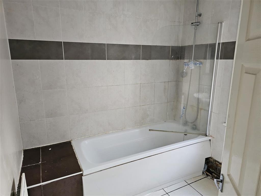 First Floor Flat, 77C, Promenade, SOUTHPORT, Merseyside, PR9 0JJ