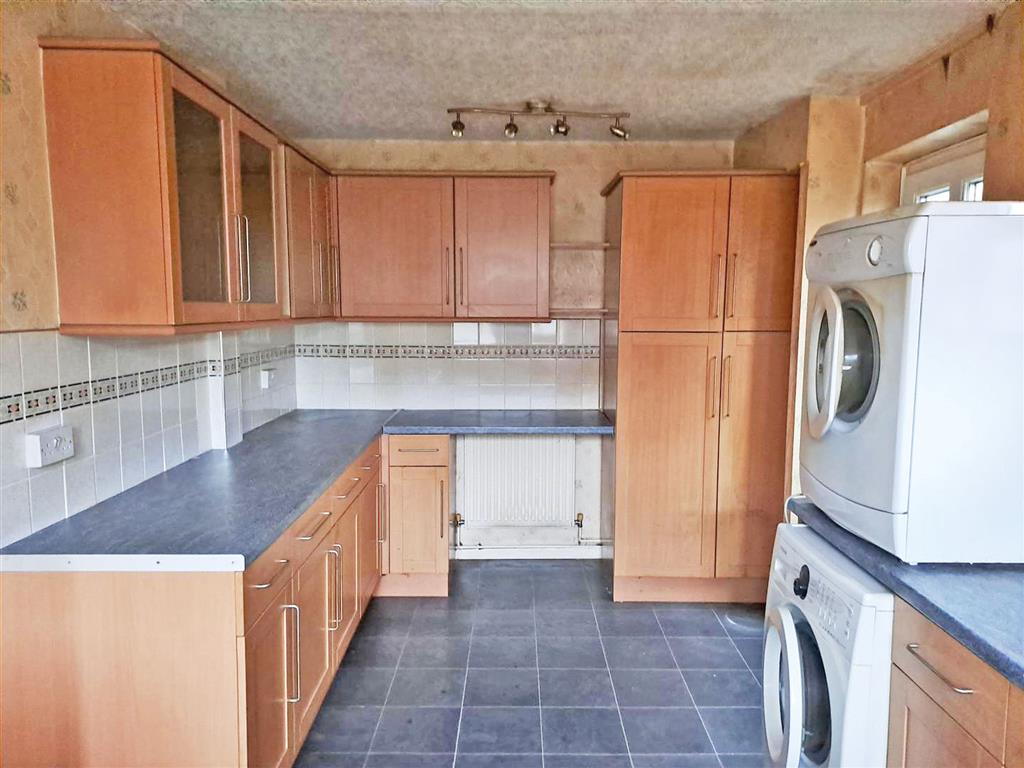 91, Almond Tree Avenue, COVENTRY, West Midlands, CV2 1JR