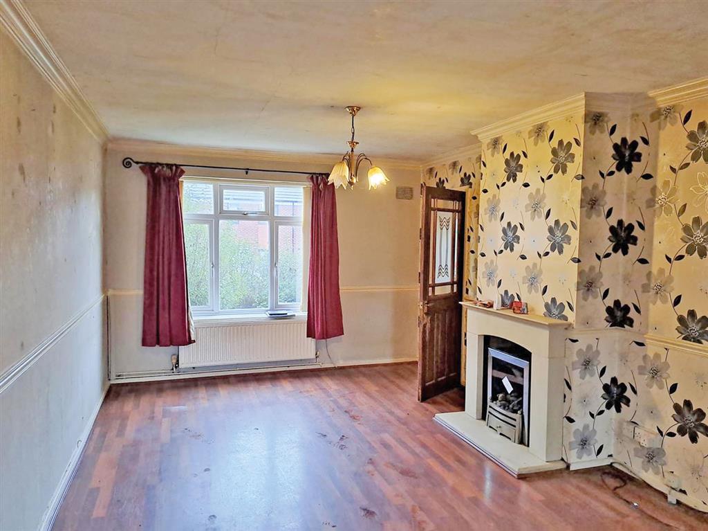 91, Almond Tree Avenue, COVENTRY, West Midlands, CV2 1JR