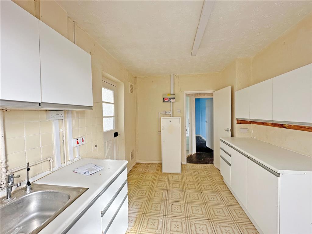 12, Uplands Road, ROWLAND'S CASTLE, Hampshire, PO9 6BU