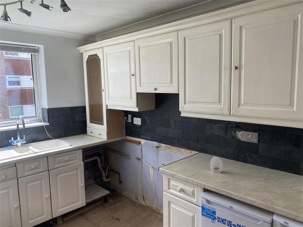 40, Bingley Close, SNODLAND, Kent, ME6 5PS