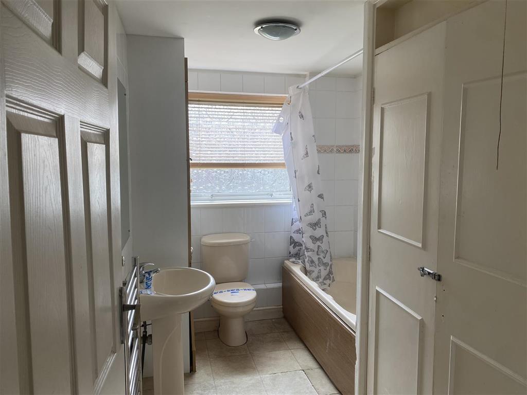 40, Bingley Close, SNODLAND, Kent, ME6 5PS