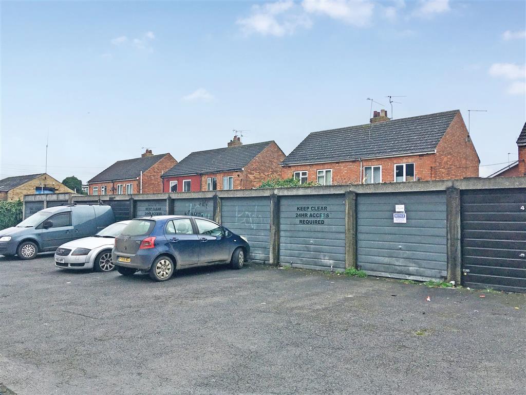 Garages 7 to 12 incl., r/o, Wall Street, GAINSBOROUGH, Lincolnshire, DN21 1HZ