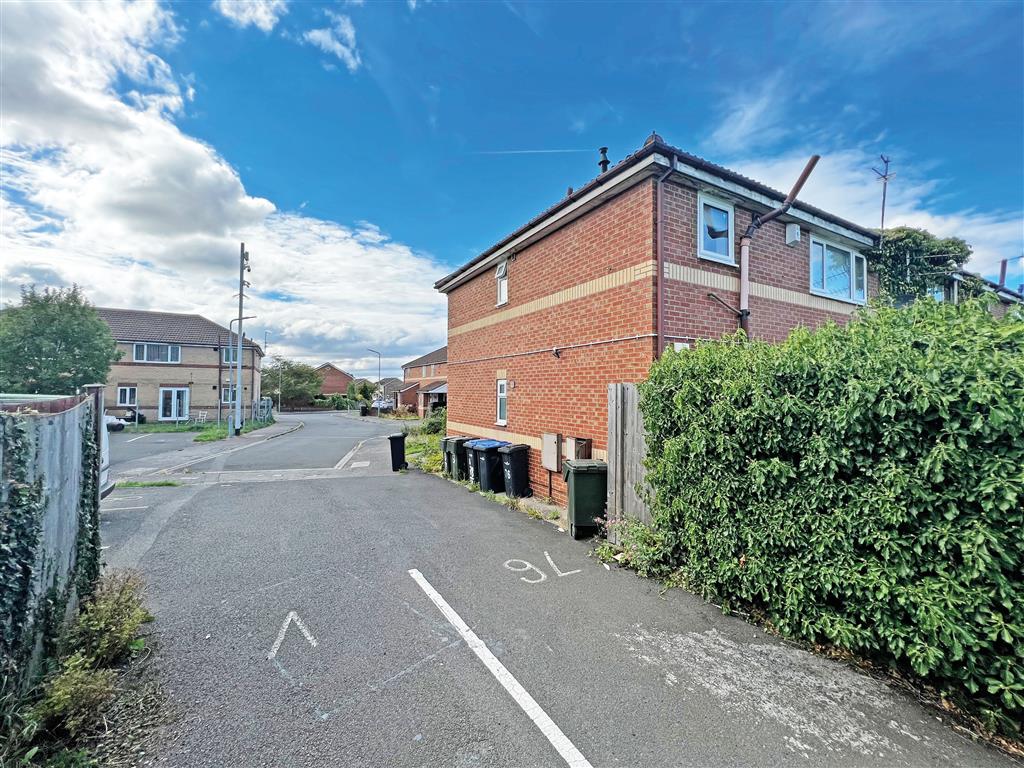 76, Netherfields Crescent, MIDDLESBROUGH, Cleveland, TS3 0QN