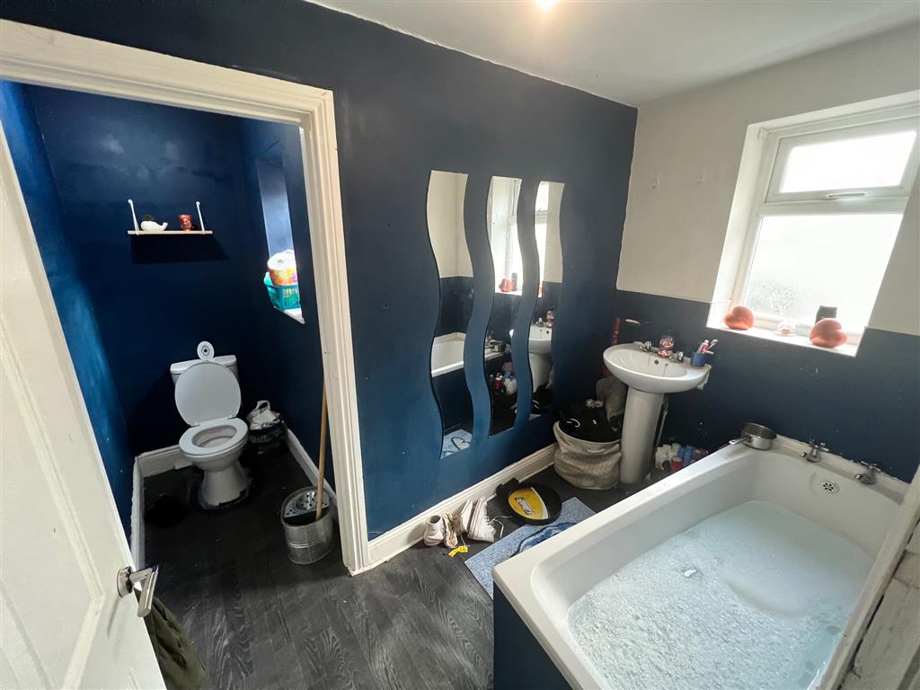 48, Queen Victoria Road, BLACKPOOL, Lancashire, FY1 5JX