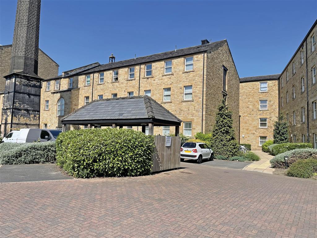 Apartment 158, Spinners House, Textile Street, DEWSBURY, West Yorkshire, WF13 2EY