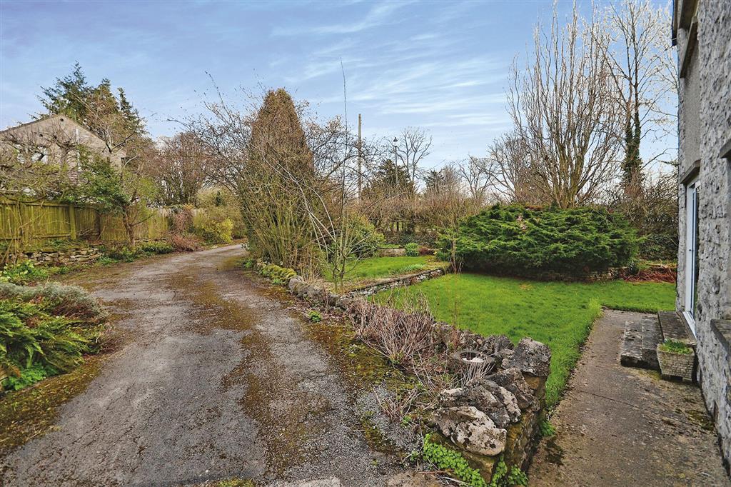 Tallowcroft, Baslow Road, BAKEWELL, Derbyshire, DE45 1QA