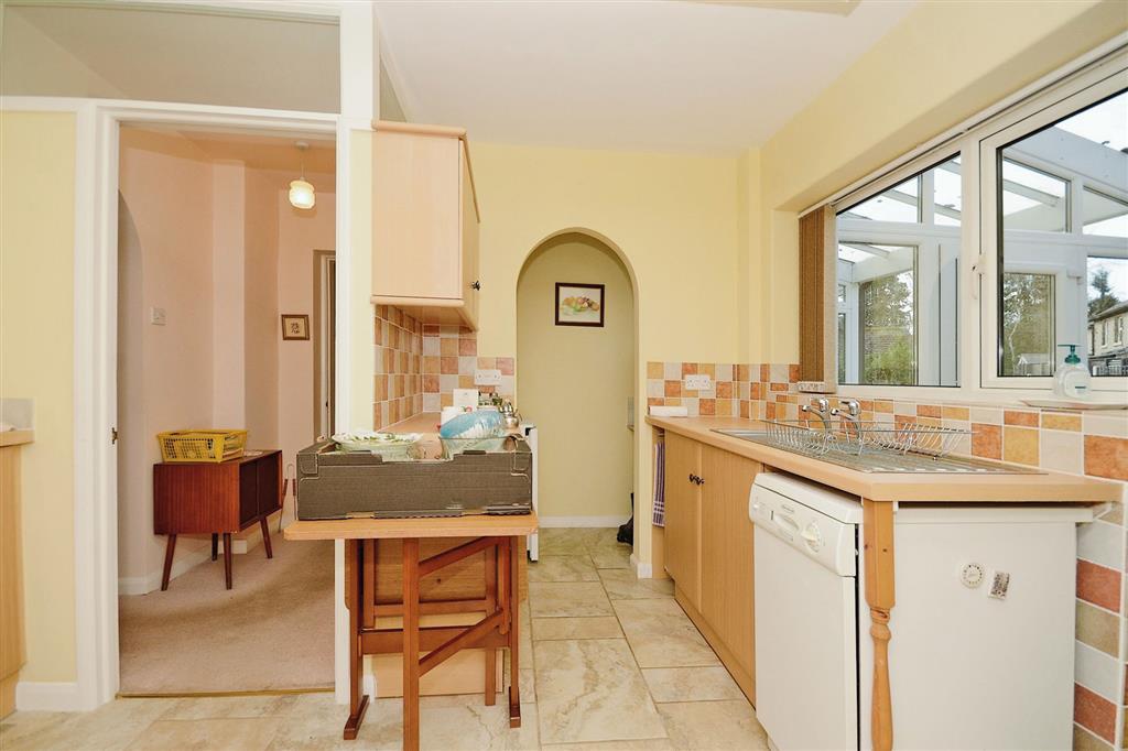 Tallowcroft, Baslow Road, BAKEWELL, Derbyshire, DE45 1QA