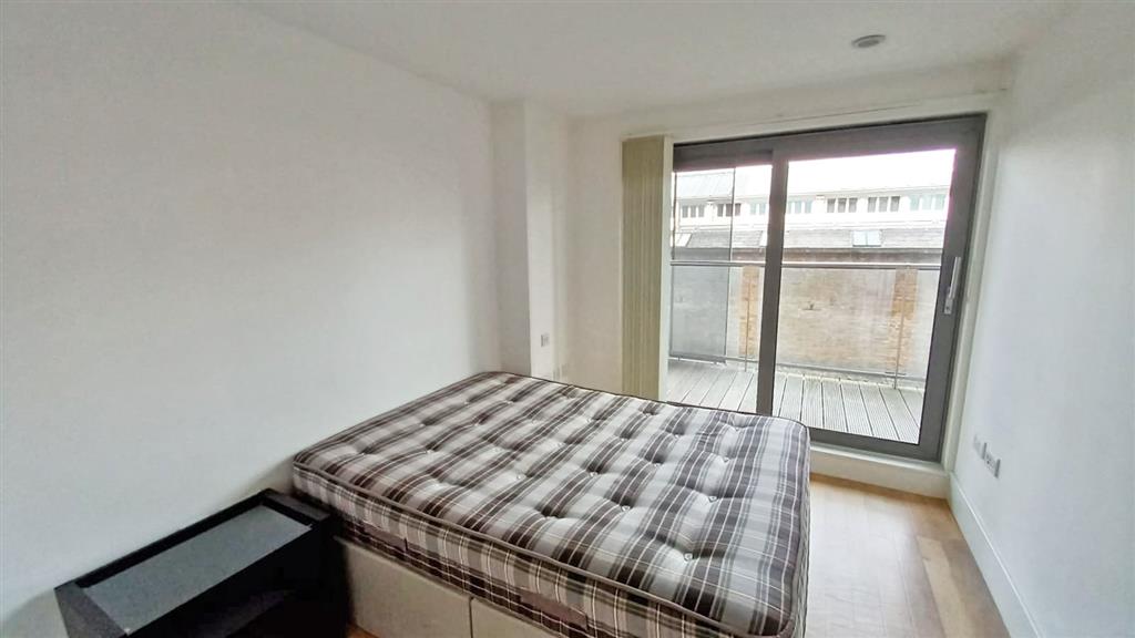 207 West Carriage House, Royal Carriage Mews, LONDON, London, SE18 6GA