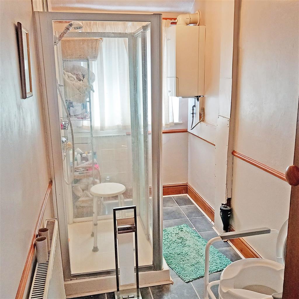 23, Hemlock Avenue, NOTTINGHAM, Nottinghamshire, NG10 1NS