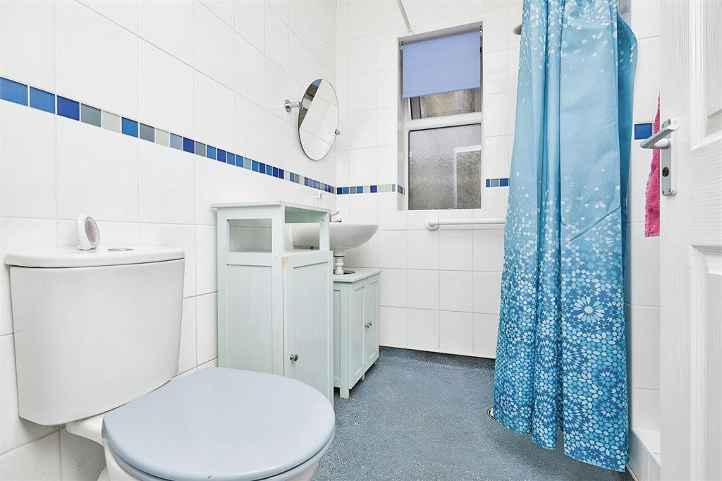 33, Blagreaves Avenue, DERBY, Derbyshire, DE23 2NT