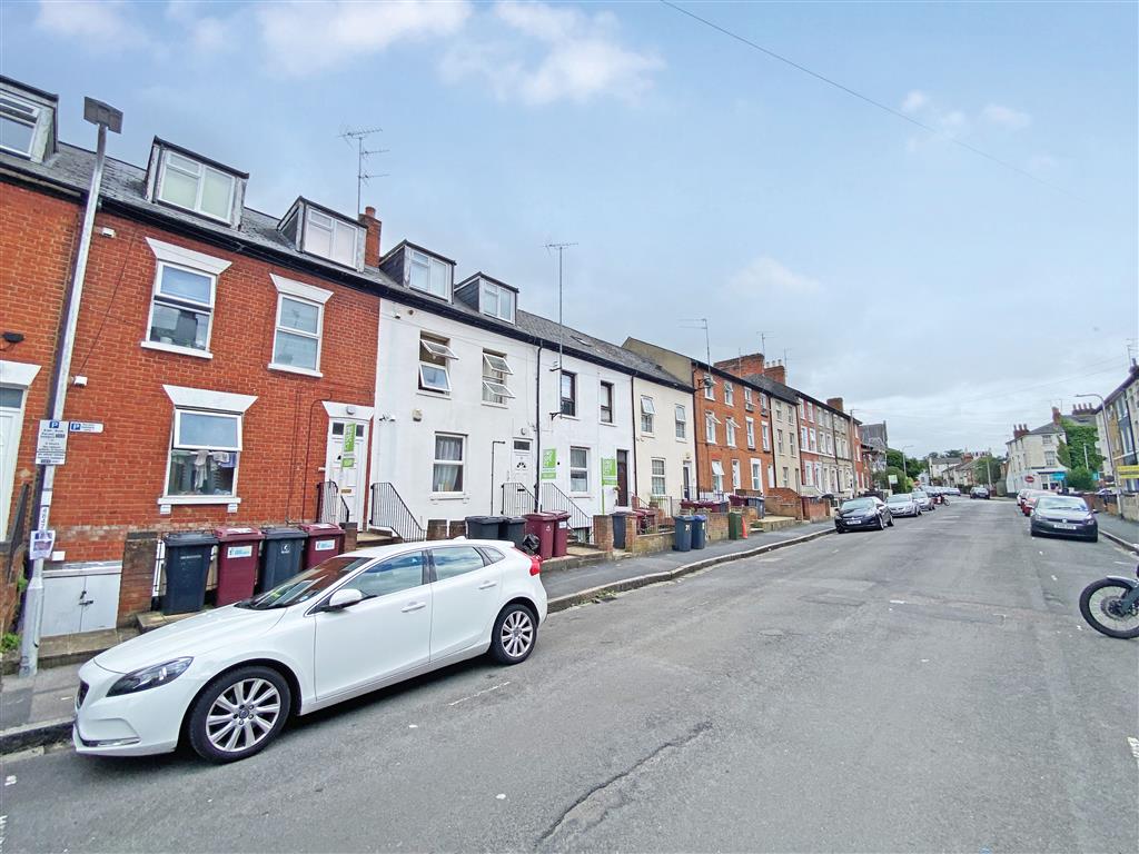 Flat D, 27, Zinzan Street, READING, Berkshire, RG1 7UG