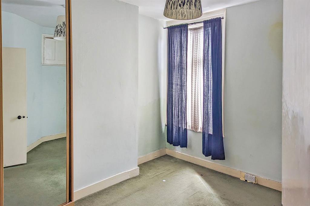 165a, Pinner Road, HARROW, Middlesex, HA1 4EX