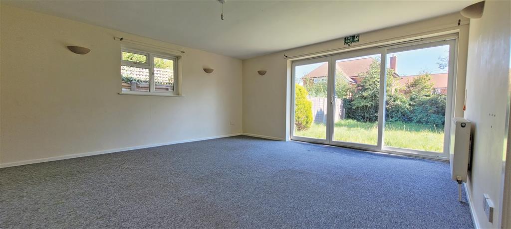 37, Compton Road, NEW MILTON, Hampshire, BH25 6EQ