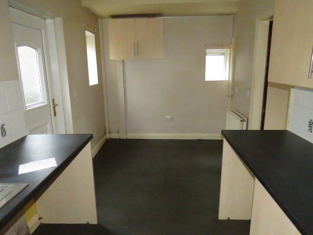 58, Hall Cross Road, HUDDERSFIELD, West Yorkshire, HD5 8LD