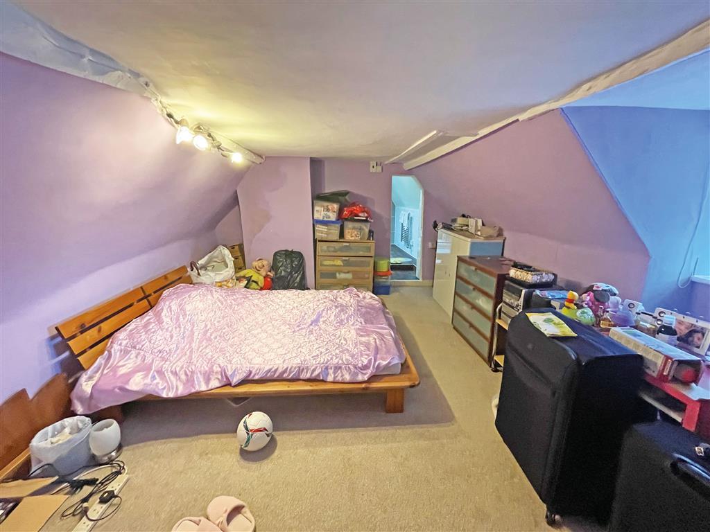 The George Inn, 76, London Road, SITTINGBOURNE, Kent, ME9 9QH