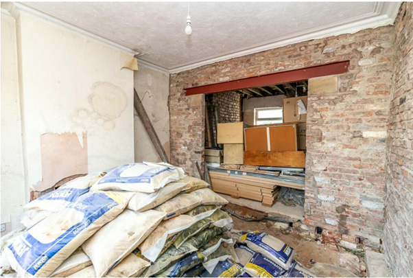 12, Carlton Road, SALE, Cheshire, M33 6PE