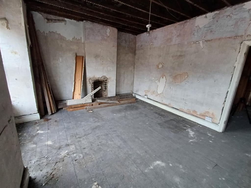 12, Carlton Road, SALE, Cheshire, M33 6PE