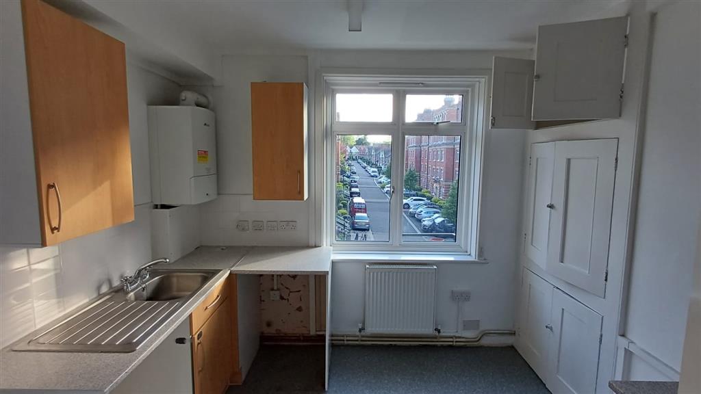Flat 8, Block B Peabody Estate, Rosendale Road, London, SE24 9DZ