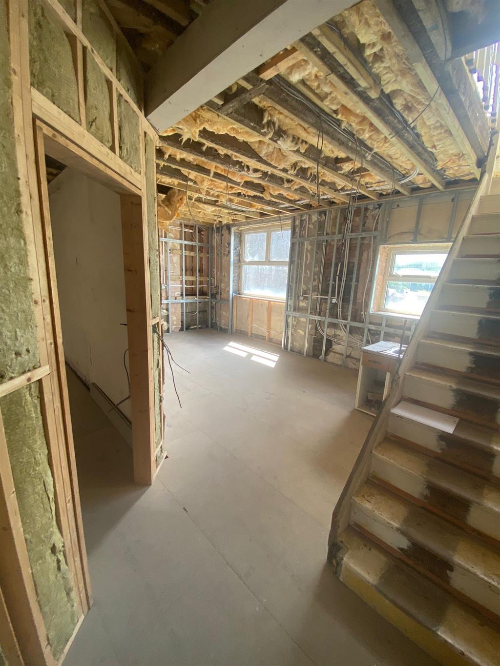 58, High Street, PORTH, Mid Glamorgan, CF39 8PH