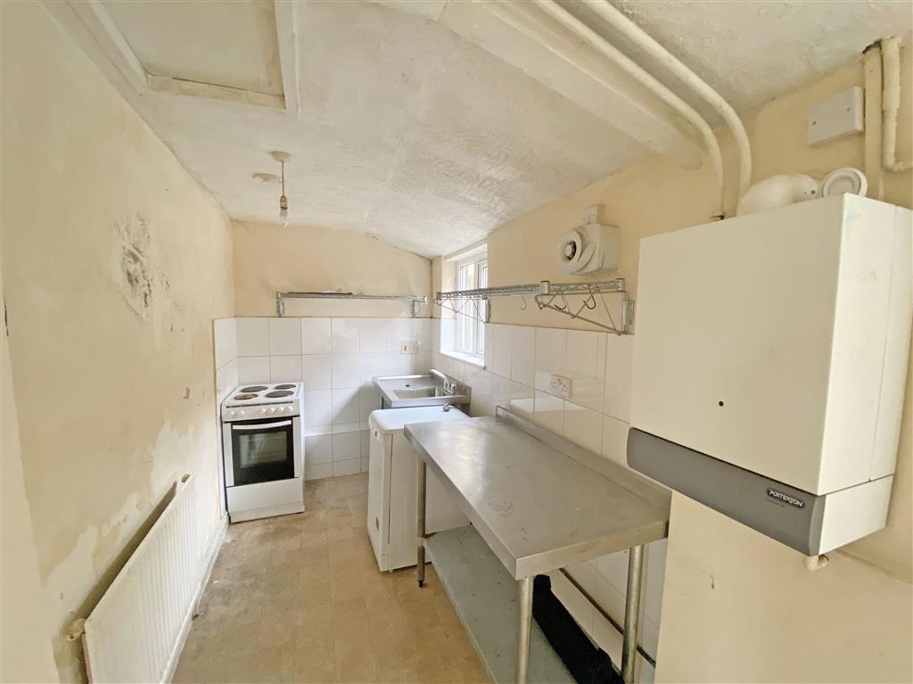 72a, Wood Lane, CHIPPENHAM, Wiltshire, SN15 3DT