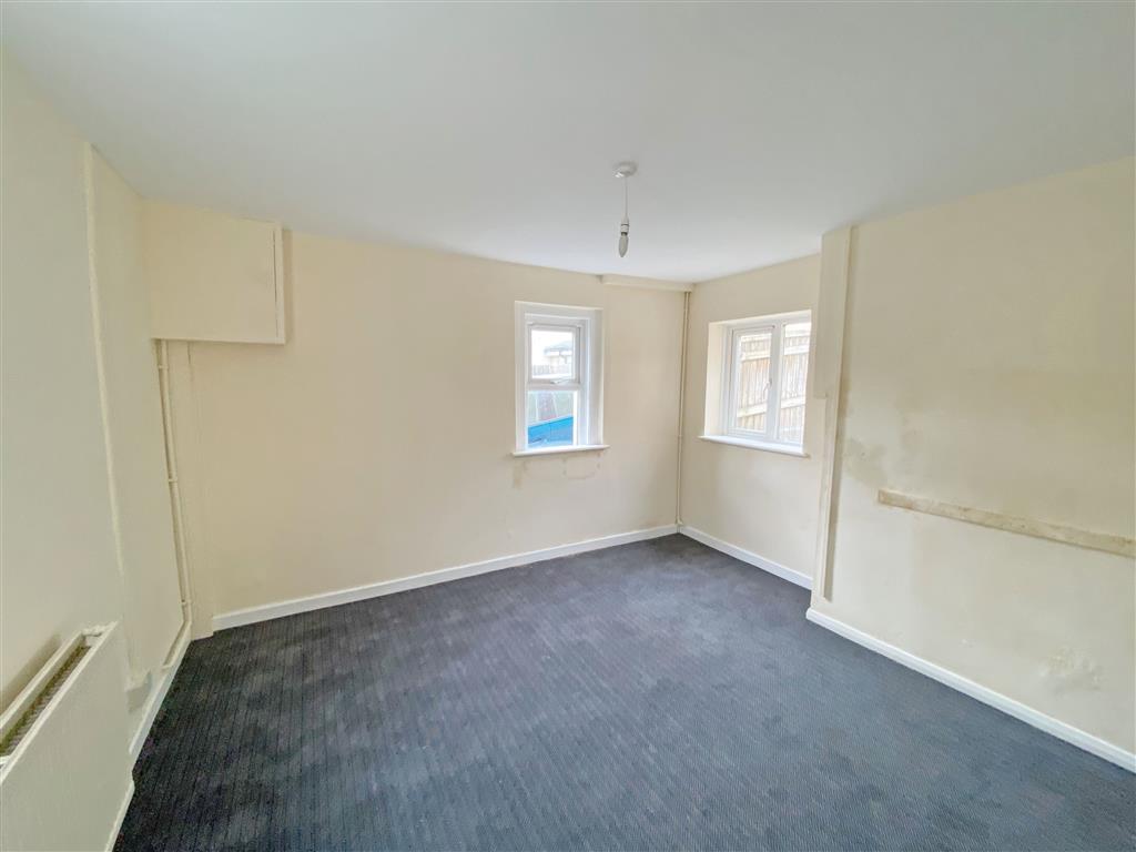 72a, Wood Lane, CHIPPENHAM, Wiltshire, SN15 3DT