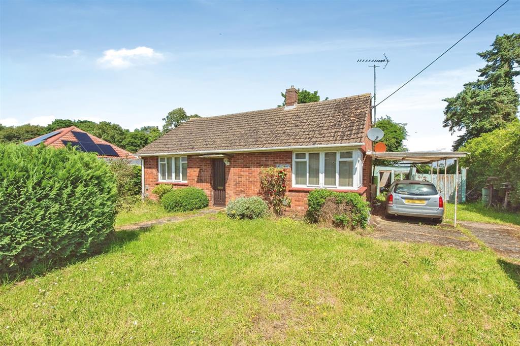 Greenways, Manor Road, BRANDON, Suffolk, IP27 0LG