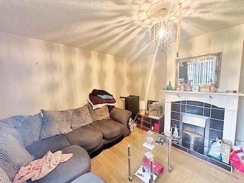 10, Thirlmere Place, KNOTTINGLEY, West Yorkshire, WF11 0NR