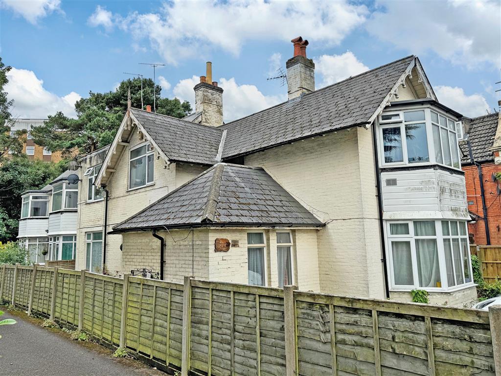 Manor Cottage, 25, Christchurch Road, BOURNEMOUTH, Dorset, BH1 3NS