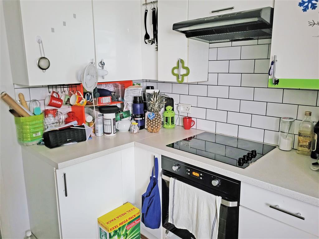 117, Wide Way, MITCHAM, Surrey, CR4 1BQ