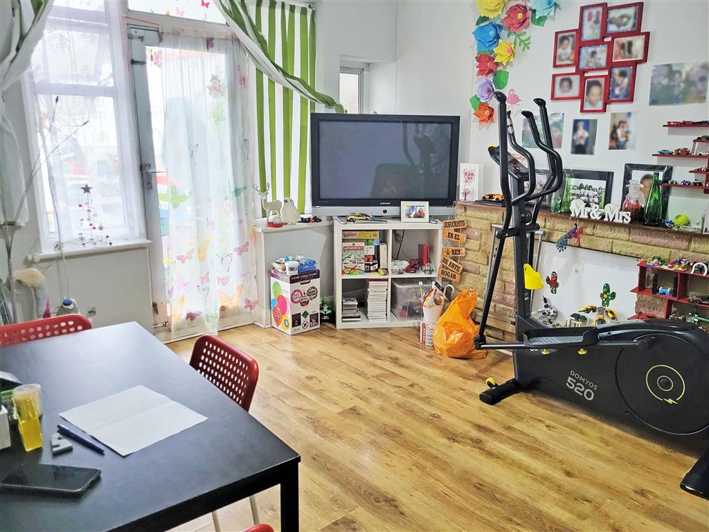 117, Wide Way, MITCHAM, Surrey, CR4 1BQ