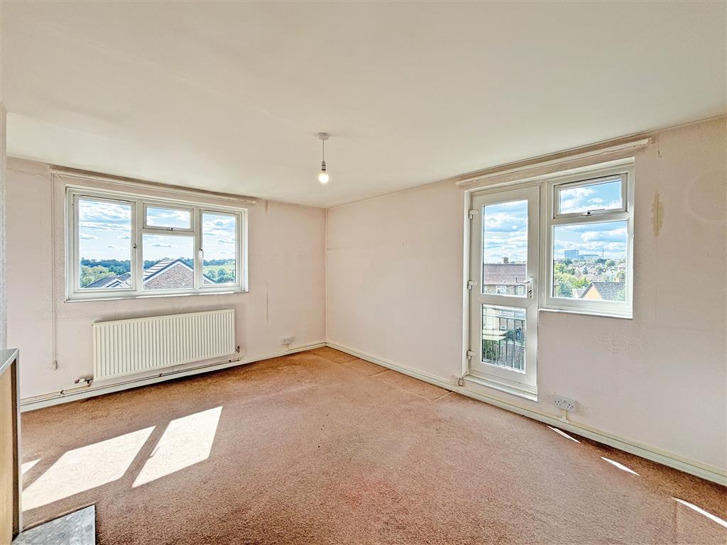 128, Chace Avenue, POTTERS BAR, Hertfordshire, EN6 5NP