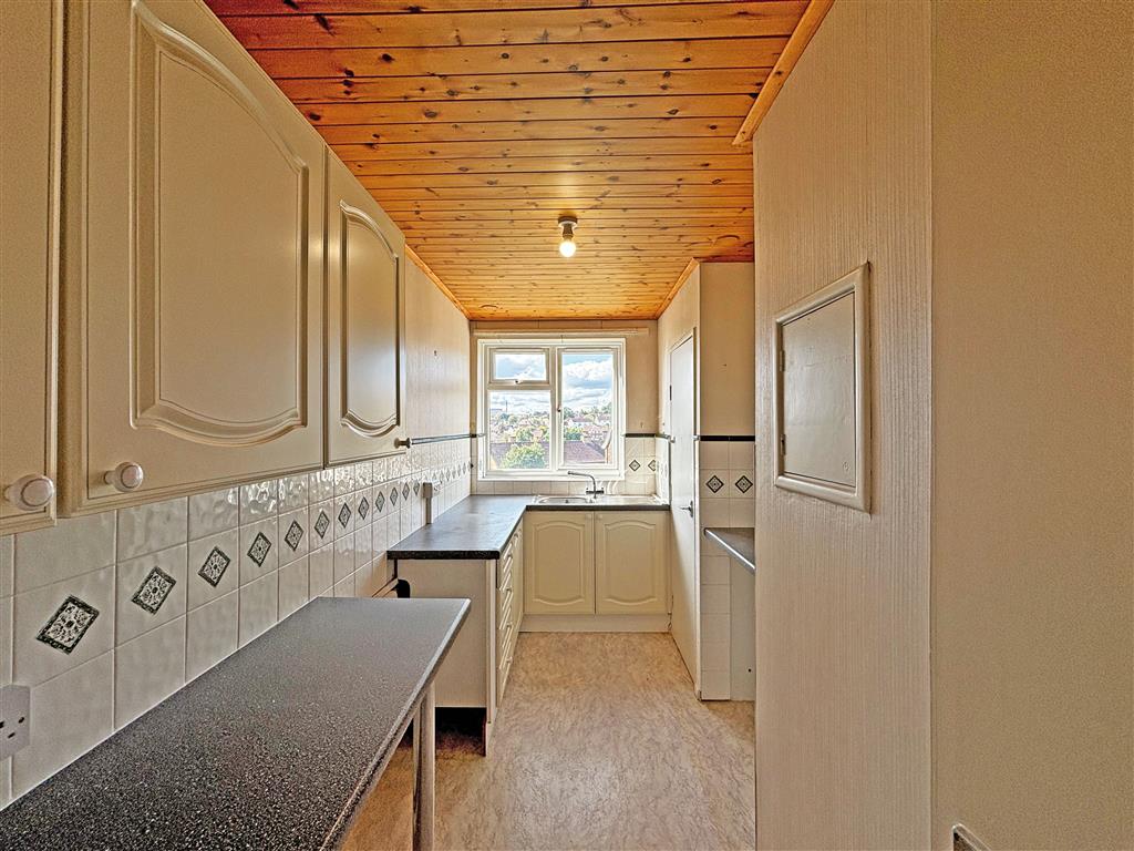 128, Chace Avenue, POTTERS BAR, Hertfordshire, EN6 5NP