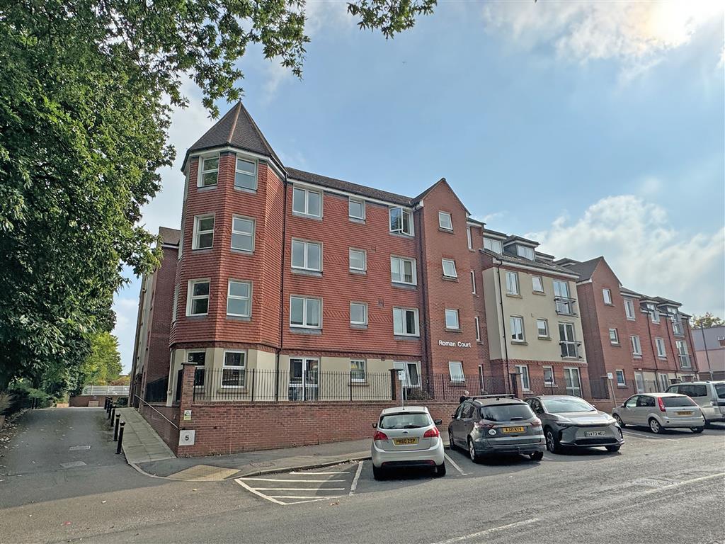 36 Roman Court, High Street, EDENBRIDGE, Kent, TN8 5LW
