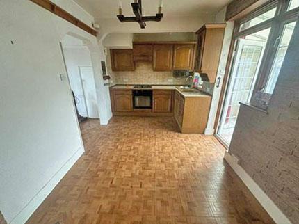 125, Linley Crescent, ROMFORD, Essex, RM7 8RB