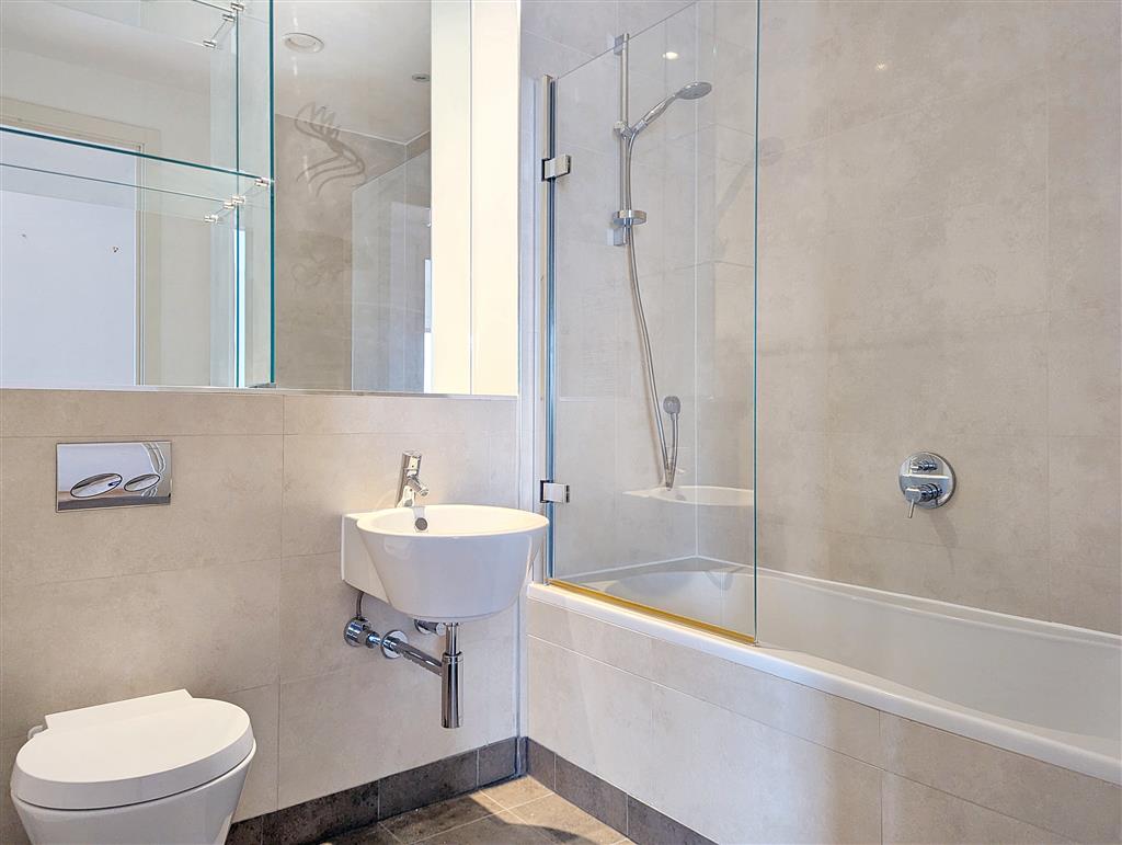 Flat 108, Altitude Apartments, 9, Altyre Road, CROYDON, Surrey, CR0 5BP