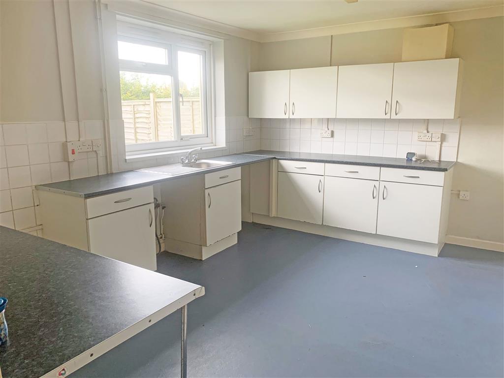 17, Charles Road, YEOVIL, Somerset, BA21 5LR