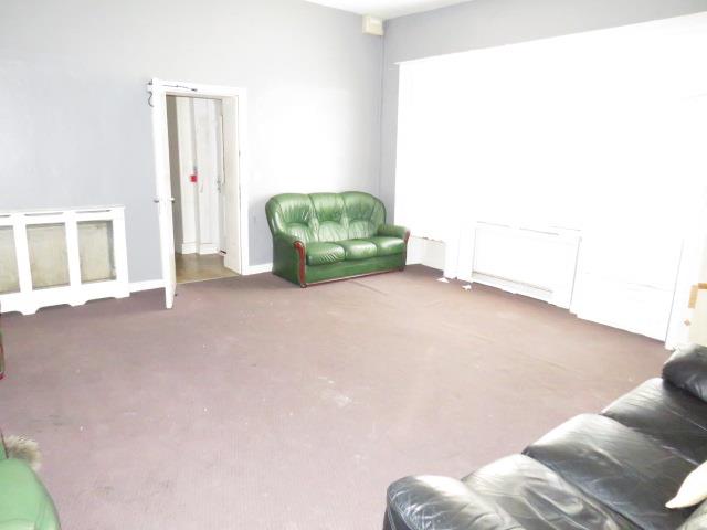 10, Oak Lane, BRADFORD, West Yorkshire, BD9 4PX