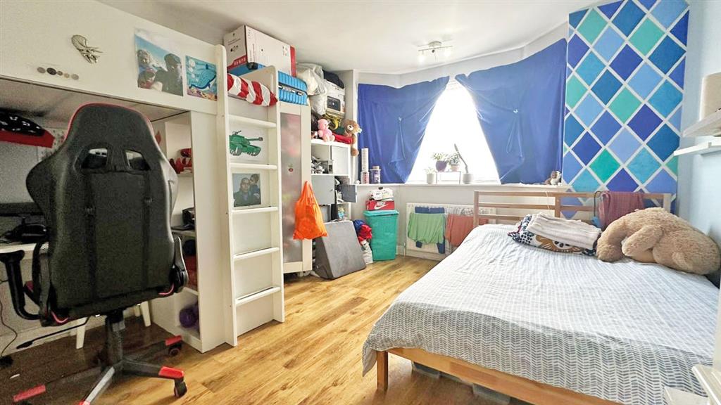 117, Wide Way, MITCHAM, Surrey, CR4 1BQ