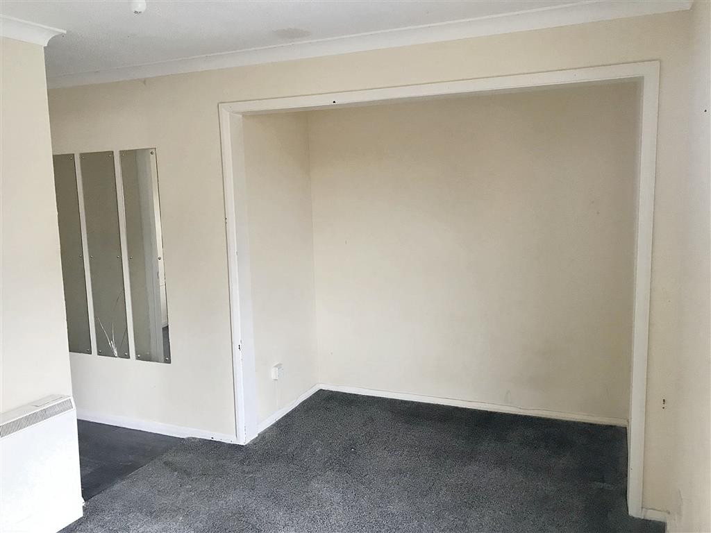8, Lanham Place, BASILDON, Essex, SS13 1PX