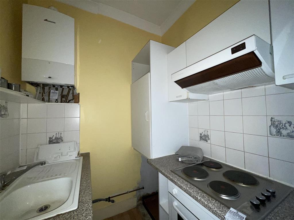 3a New Steine Mansions, Devonshire Place, BRIGHTON, East Sussex, BN2 1QJ