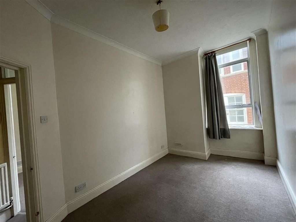 3a New Steine Mansions, Devonshire Place, BRIGHTON, East Sussex, BN2 1QJ