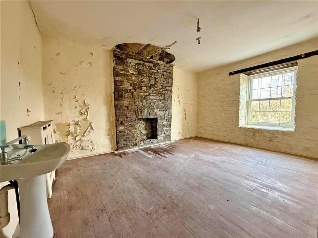 Swn Y Nant, New Inn, PENCADER, Dyfed, SA39 9AZ