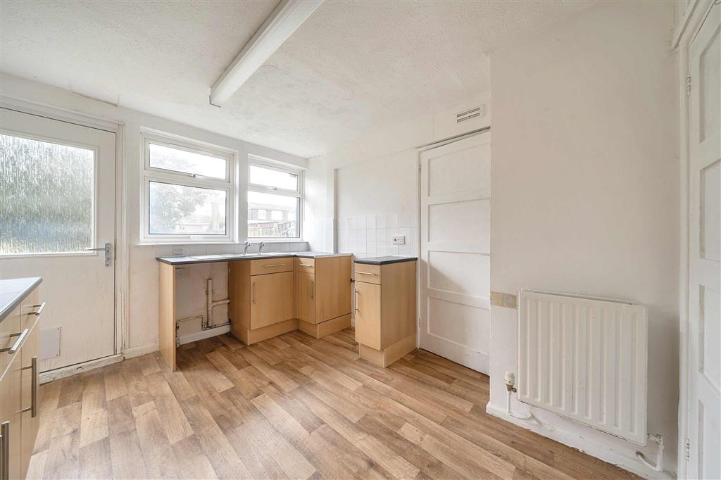 49, Woodland Avenue, BURGESS HILL, West Sussex, RH15 0PD