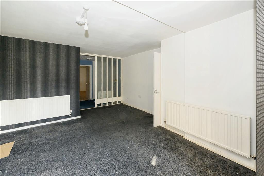 29, Playford Square, LUTON, Bedfordshire, LU4 9BE