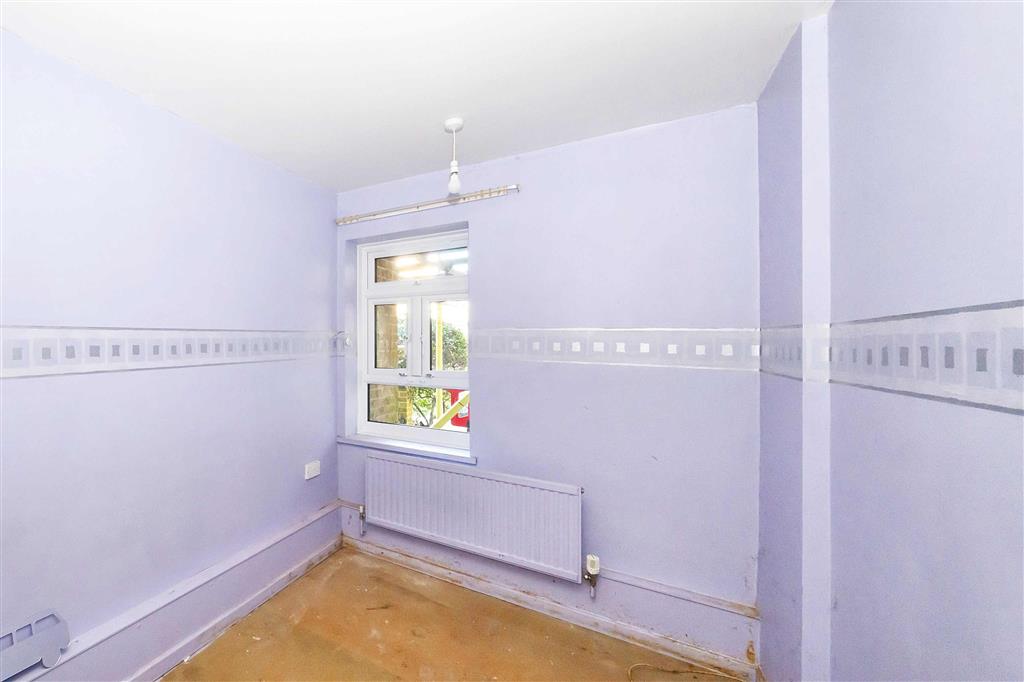 29, Playford Square, LUTON, Bedfordshire, LU4 9BE