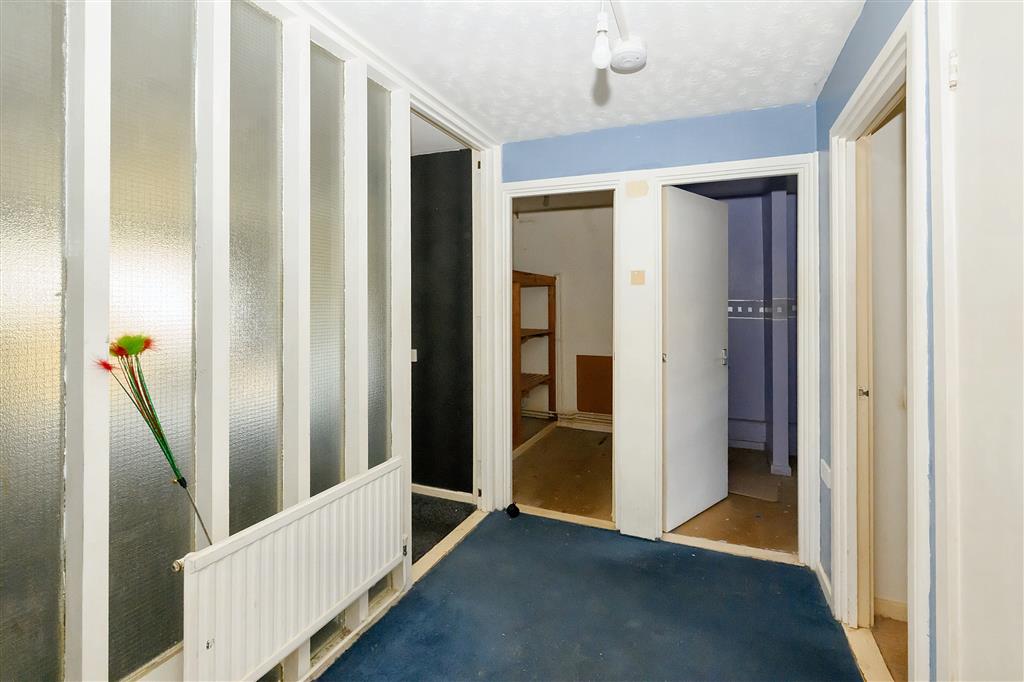 29, Playford Square, LUTON, Bedfordshire, LU4 9BE