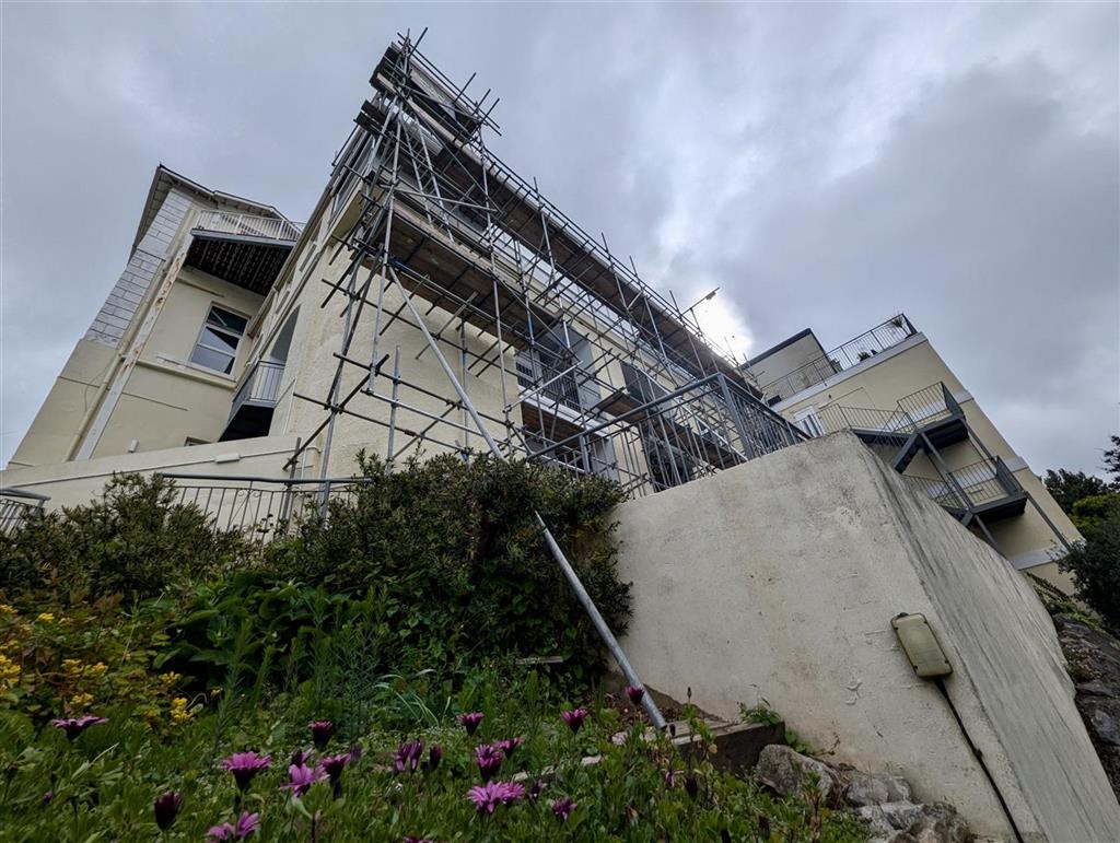 Flat 1, Vernon Court, Warren Road, TORQUAY, Devon, TQ2 5TR