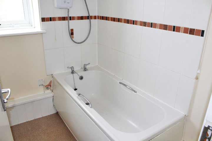 139, 141 & 143, Luck Lane, HUDDERSFIELD, West Yorkshire, HD1 4QZ