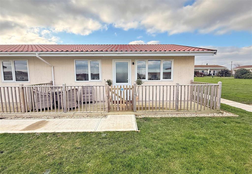 100 Rainbows End Chalet Park,, Mill Lane, NORWICH, Norfolk, NR12 0HN